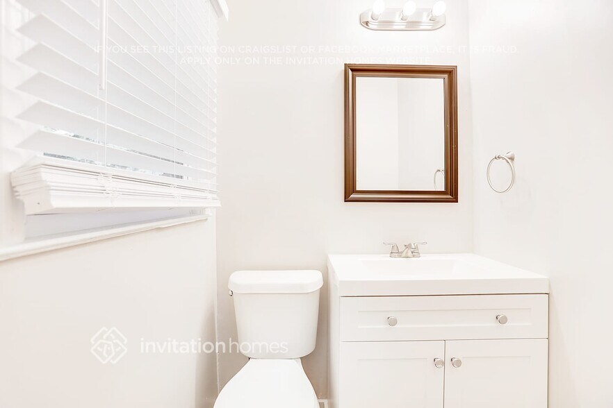 Building Photo - 6030 Brookdale Ln SW