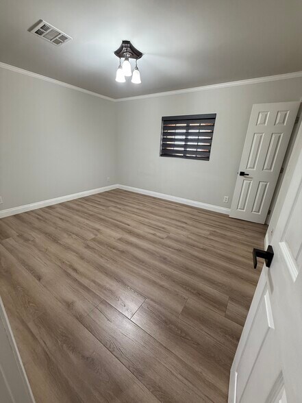 Third bedroom - 1125 Stanley Ave