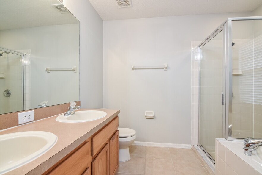 Building Photo - 7803 Citrus Blossom Dr