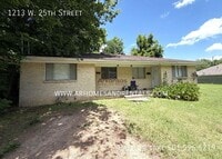 Building Photo - 1213 W 25th St