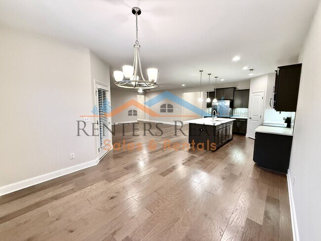 Building Photo - ? Beautiful Executive Home with 3-Car Garage + Incredible Outdoor Living ?