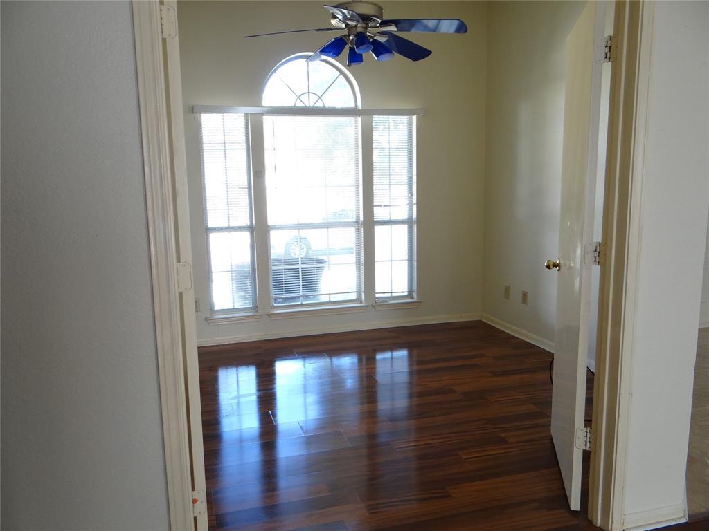 Building Photo - 7810 Coastway Dr