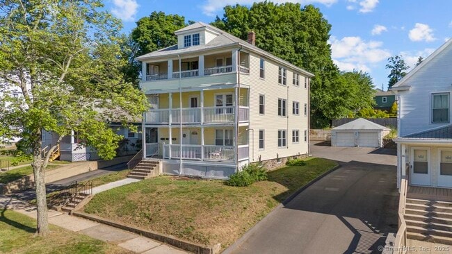 Primary Photo - 52 Jacobs St