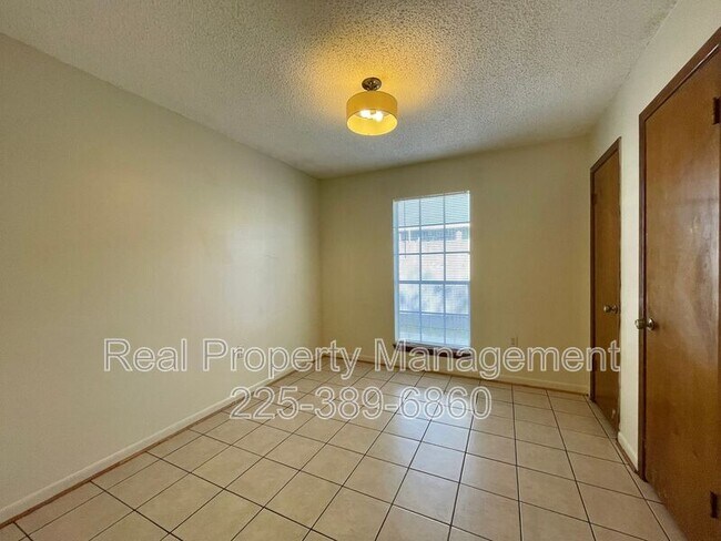 Building Photo - 10642 Stanley Aubin Ln