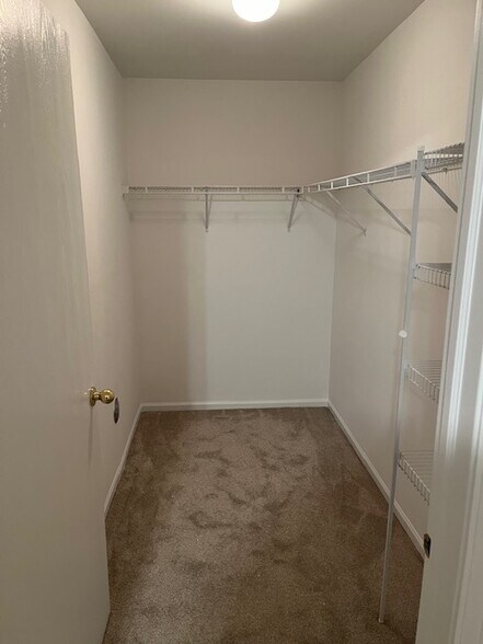 Building Photo - 236 Bertram Dr