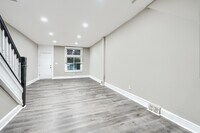 Building Photo - 1113 Ashburton St