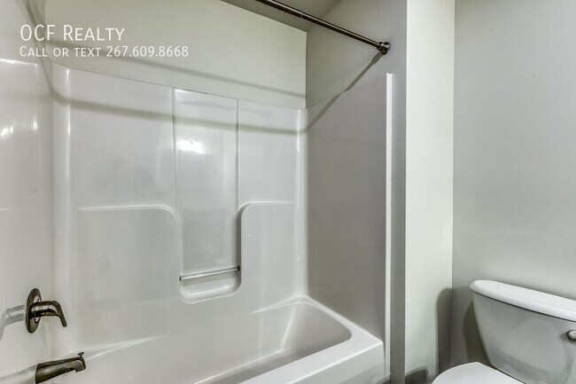 Building Photo - 4122 Haverford Ave