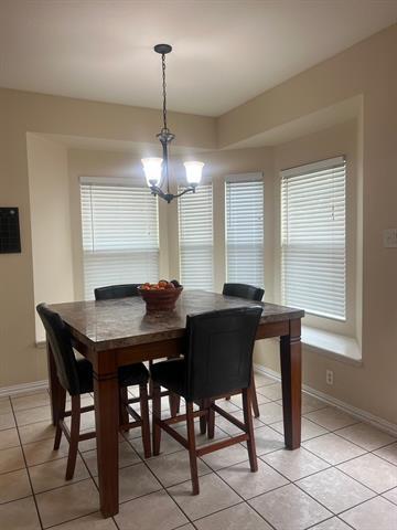 Building Photo - 5909 Vineyard Ln