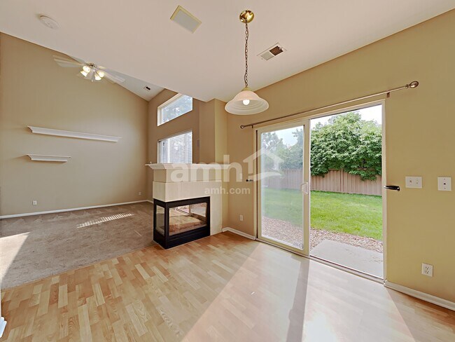Building Photo - 9595 Canberra Dr