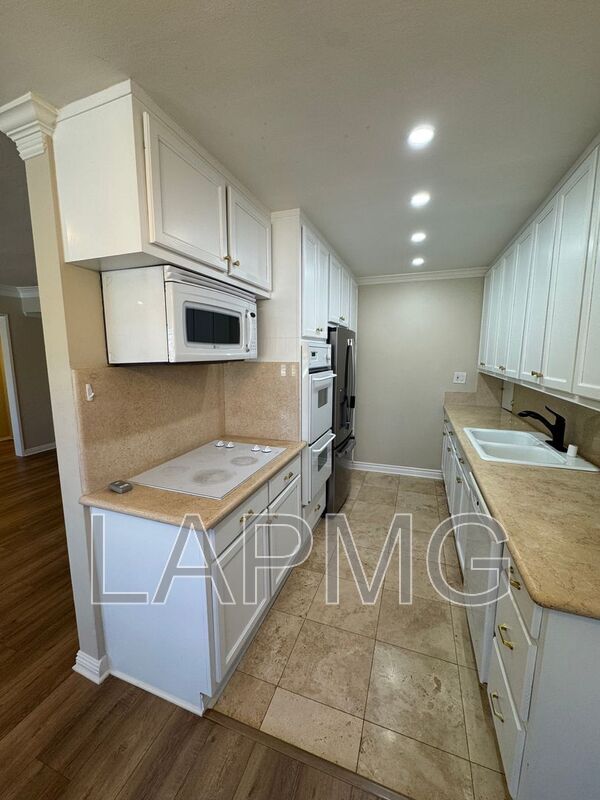 Building Photo - 4140 Warner Blvd