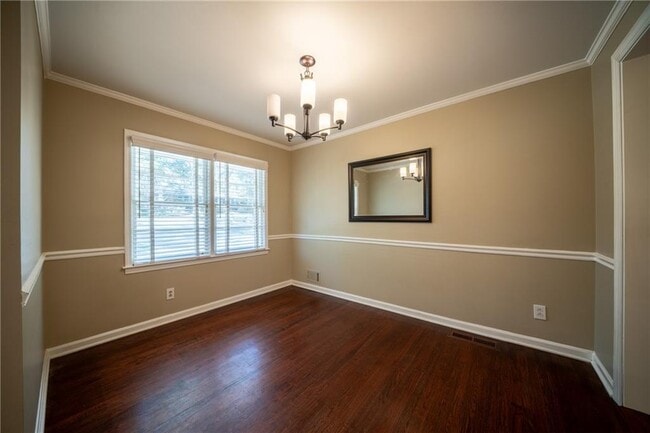 Building Photo - 1501 Diamond Head Dr