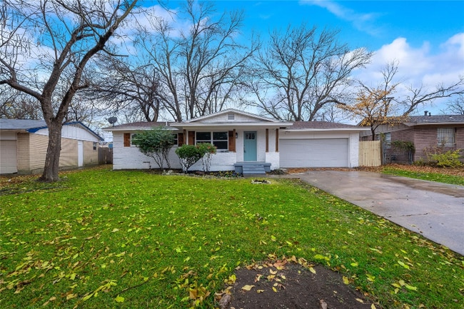 Building Photo - 1506 Hillcrest Dr