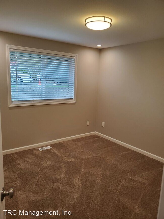 Building Photo - 3 br, 2 bath House - 8925 46th Place West