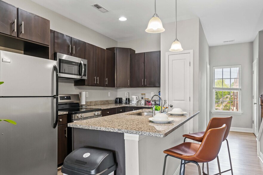 Building Photo - 12830 Delvin Castle Ct
