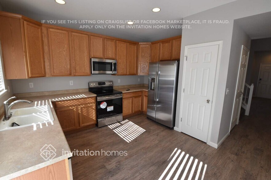 Building Photo - 4209 Beautiful Cir