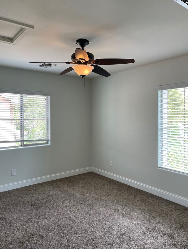 Building Photo - 3 BD IN POWER RANCH