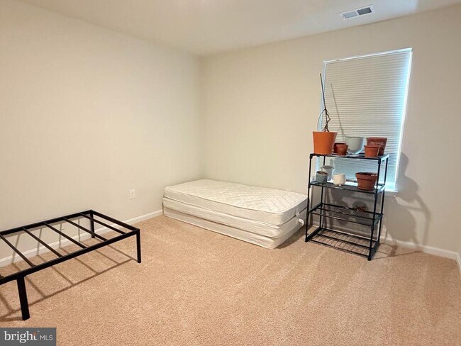 Building Photo - 1239 Pimpernell Path