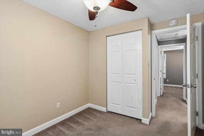 Building Photo - 1594 Lodge Pole Ct
