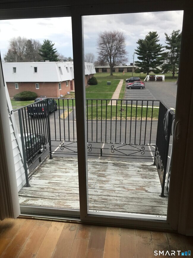 Building Photo - 270 -1 Richard St