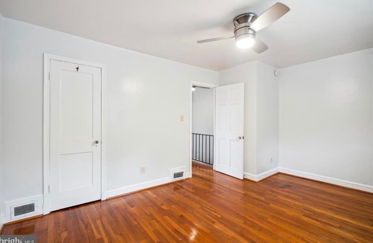 Master Bedroom #2 - 104 Lynhaven Dr