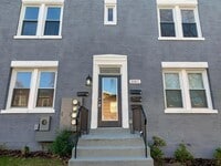 Building Photo - 1141 Owen Pl NE