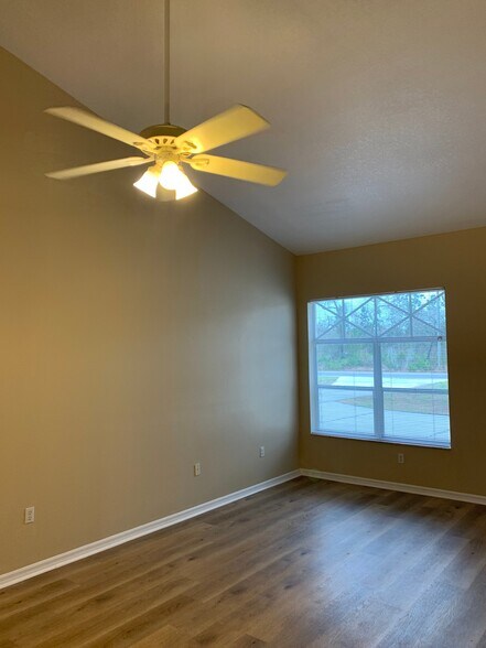 Building Photo - 6789 W Oak Park Blvd