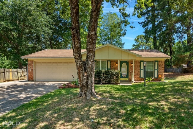 Building Photo - 3 BEDROOM IN SOUTHERN HILLS