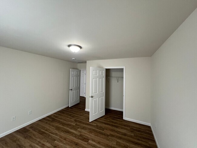 Building Photo - NEW 3 bed/2 bath with 1 car garage for lea...