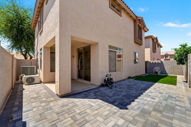 Building Photo - Gated Chandler Living | 4 Bedrooms in Top-Rated School District
