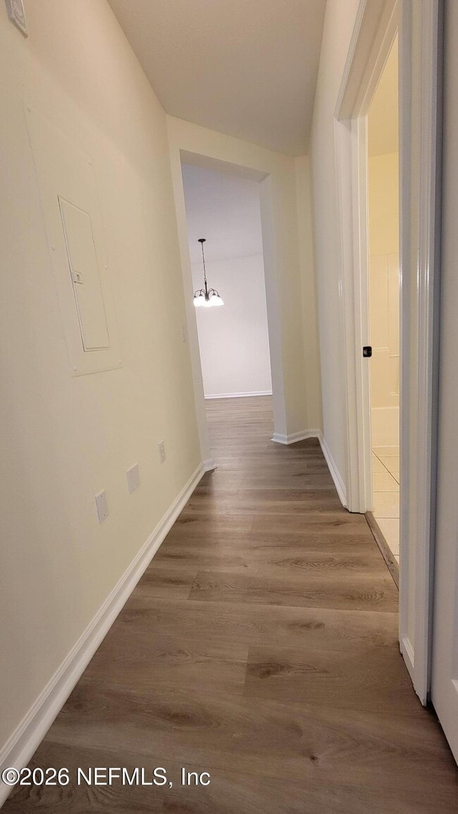 Building Photo - 6984 Ortega Woods Dr