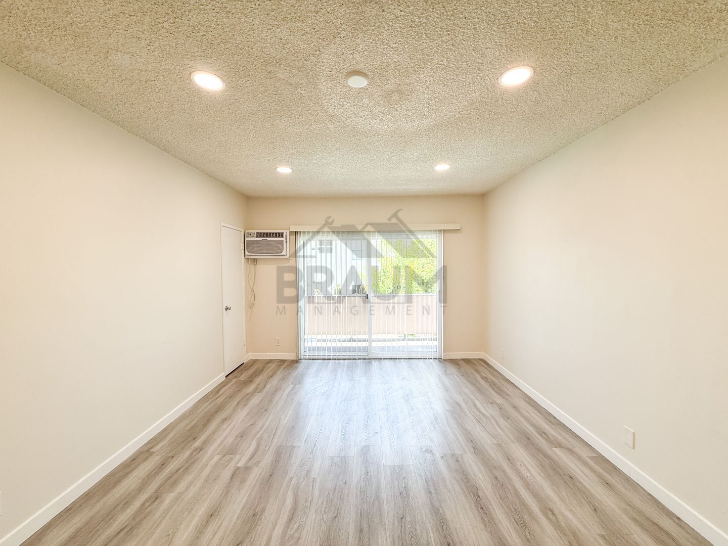 Building Photo - 5433 Sepulveda Blvd