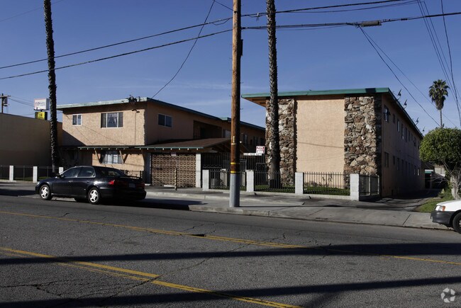 Building Photo - 6415 Fulton Ave