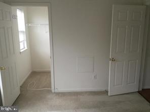 Building Photo - 32 Fenwick Ct