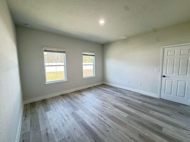 Building Photo - 17046 SW 44th Cir