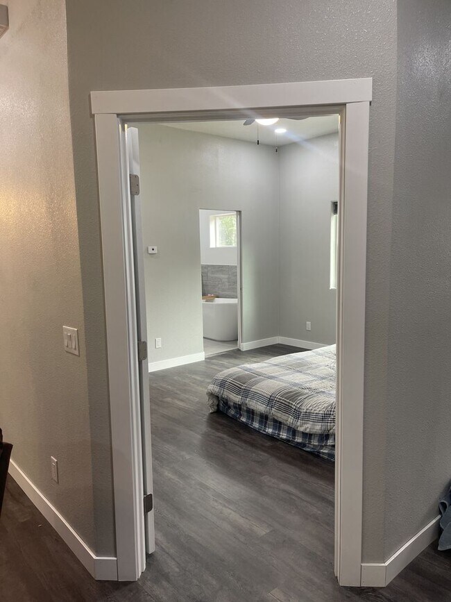 Building Photo - 8561 W Cormorant Way