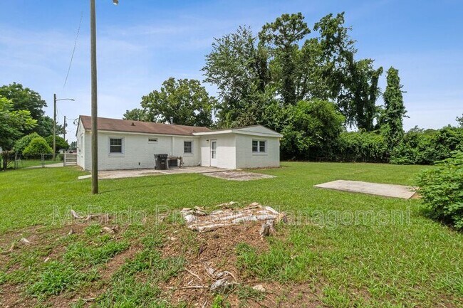 Building Photo - 510 Laney Walker Pl