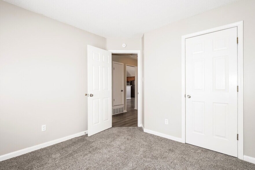 Building Photo - 5596 Walden Valley Cove