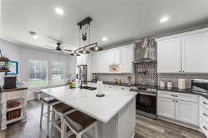 Building Photo - 5601 Burgundy Dr