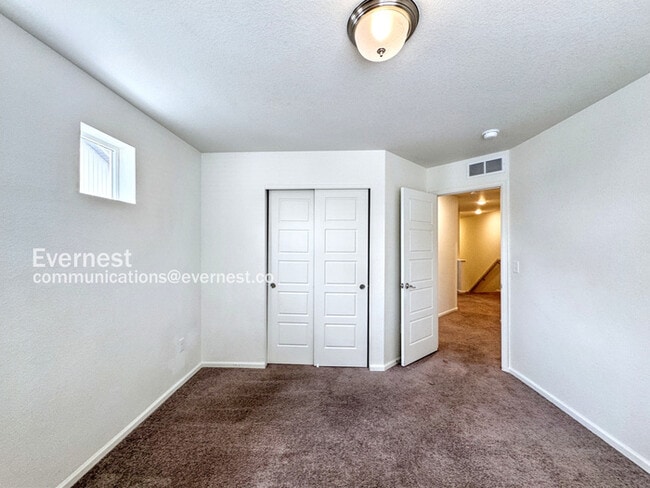 Building Photo - 3831 N Himalaya Rd