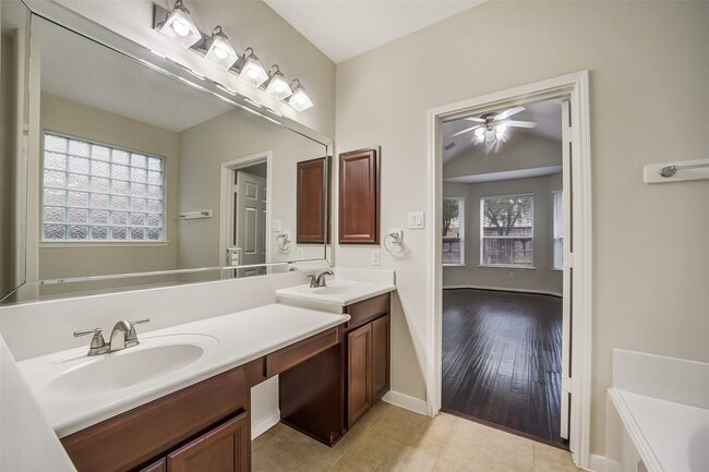 Building Photo - 24538 Evangeline Springs Ln