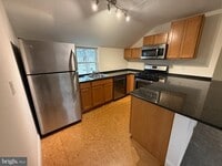 Building Photo - 2616 Arlington Blvd