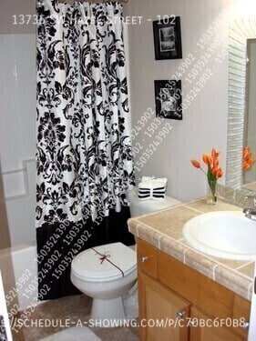 Building Photo - 13735 SW Hazel St