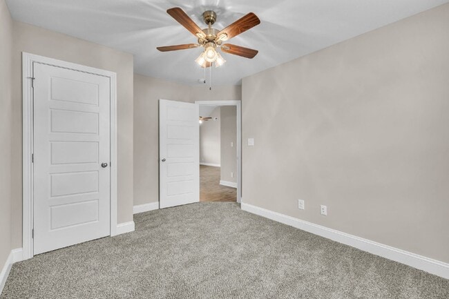 Building Photo - Charming 3 Bedroom Home with 2 Full Baths in Clarksville, TN - Don't Miss Out!