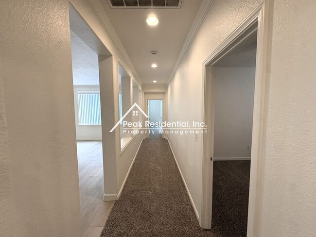 Building Photo - Very Nice Elk Grove 3bd/2ba Home!