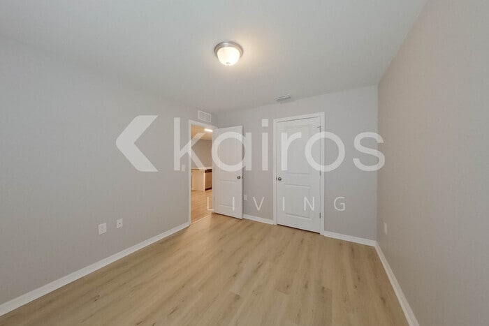 Building Photo - 9135 Aegean Cir