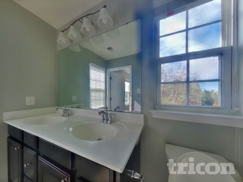 Building Photo - 5413 Double Day Ln