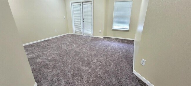 Building Photo - 10361 Lake District Ln