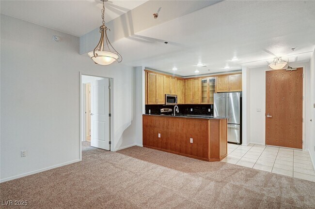 Building Photo - 8255 S Las Vegas Blvd