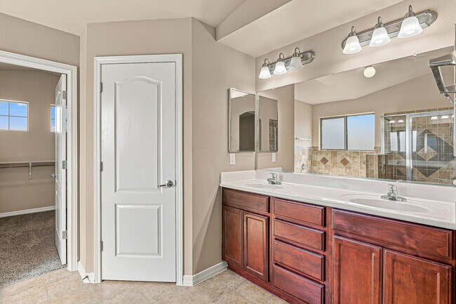 Building Photo - 14384 Alma Point