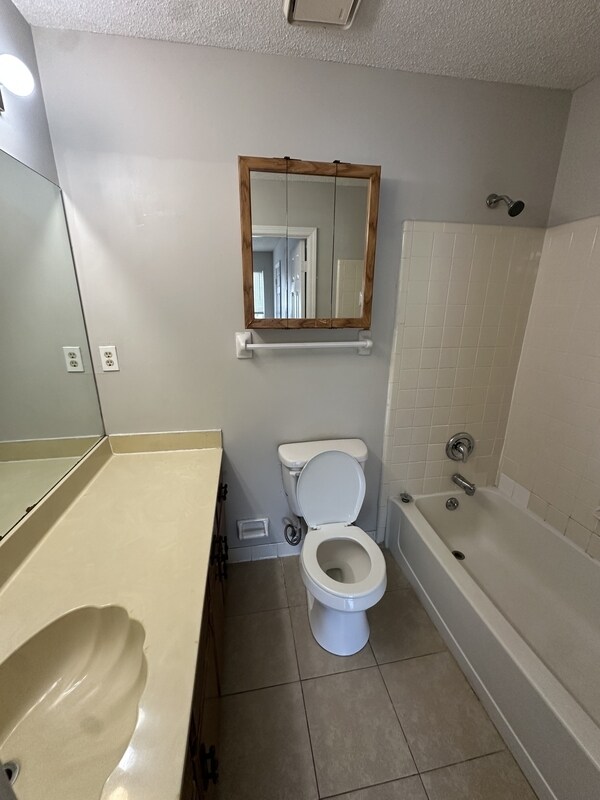 Building Photo - 3709 Deer Forest Dr